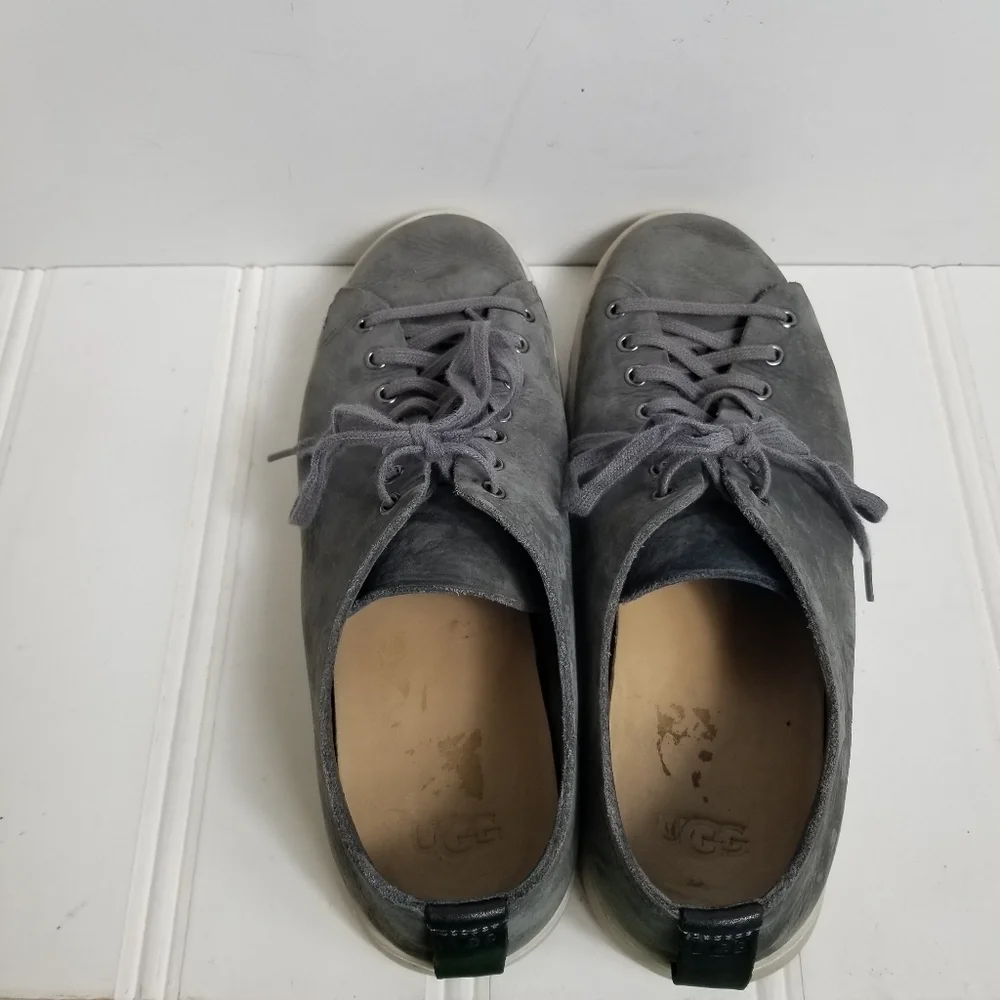 UGG Sneakers Men’s 9.5 Pismo Gray Nubuck Slip On Casual Comfort Shoes